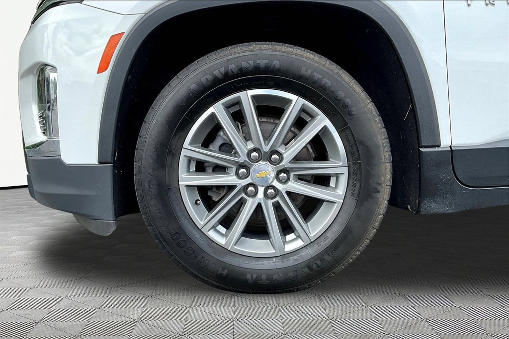 Used 2023 Chevrolet Traverse LT AWD/4WD image 35