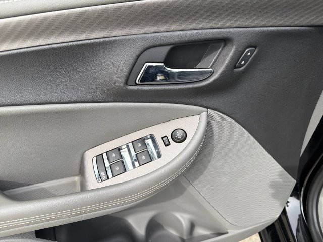 Used 2017 Chevrolet Impala LS FWD image 15