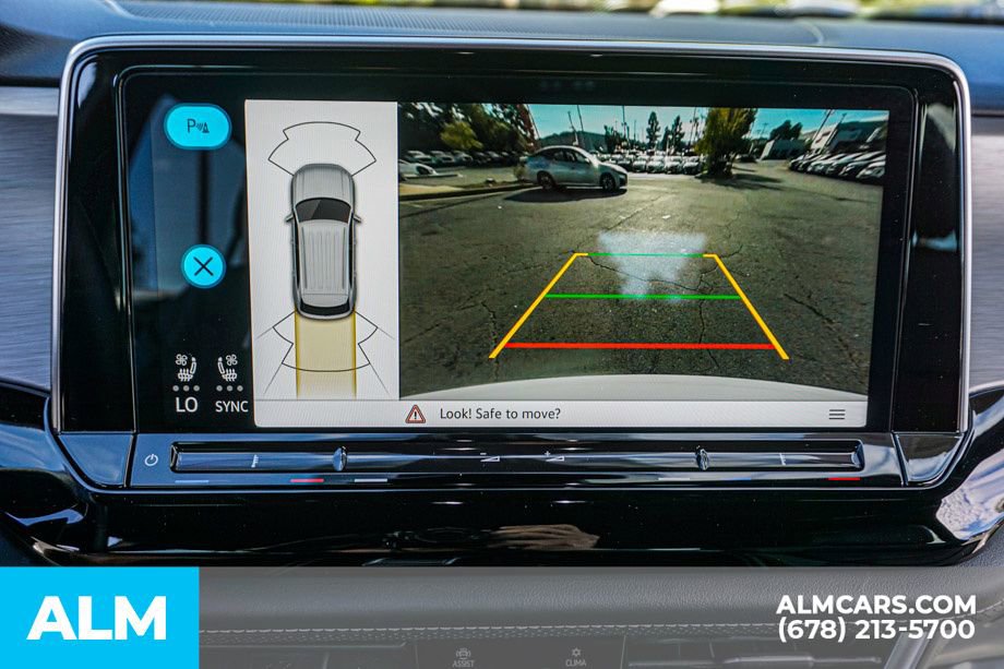 Used 2024 Volkswagen Atlas Cross Sport SE image 36