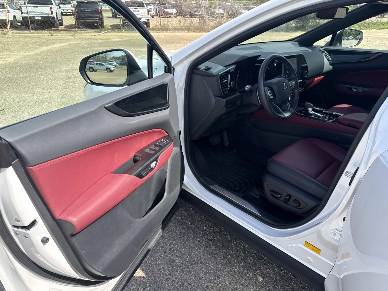 Used 2024 Lexus NX 250 FWD w/ Cold Area Package image 15