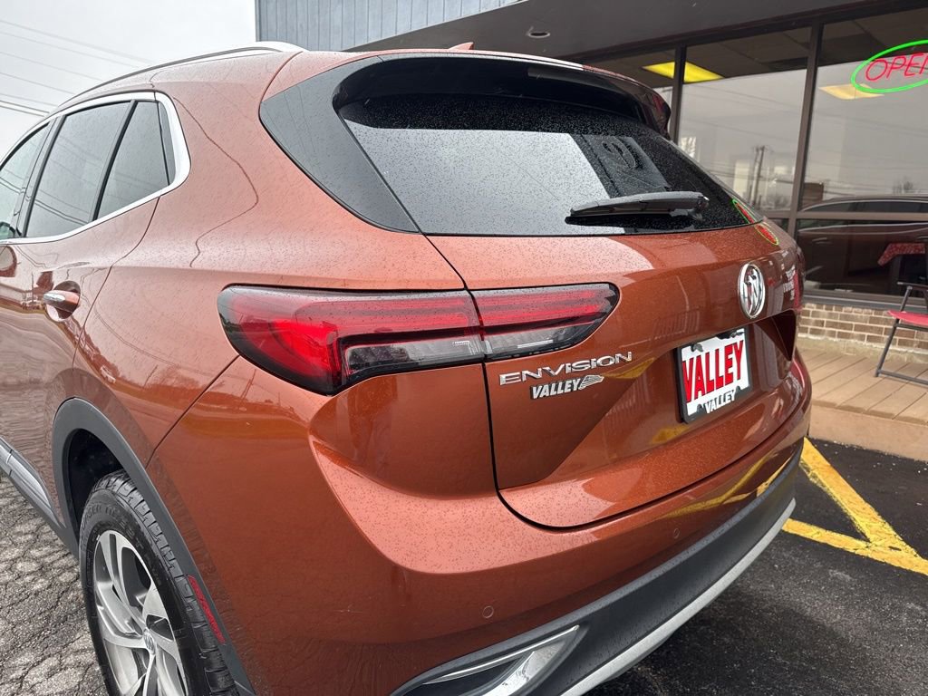 Used 2022 Buick Envision Essence w/ Safety Package image 14