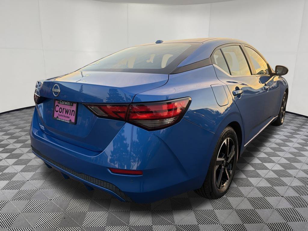Used 2025 Nissan Sentra SV FWD image 8
