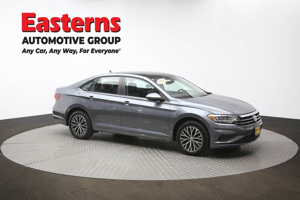 Used 2021 Volkswagen Jetta SE w/ SE Cold Weather Package image 47