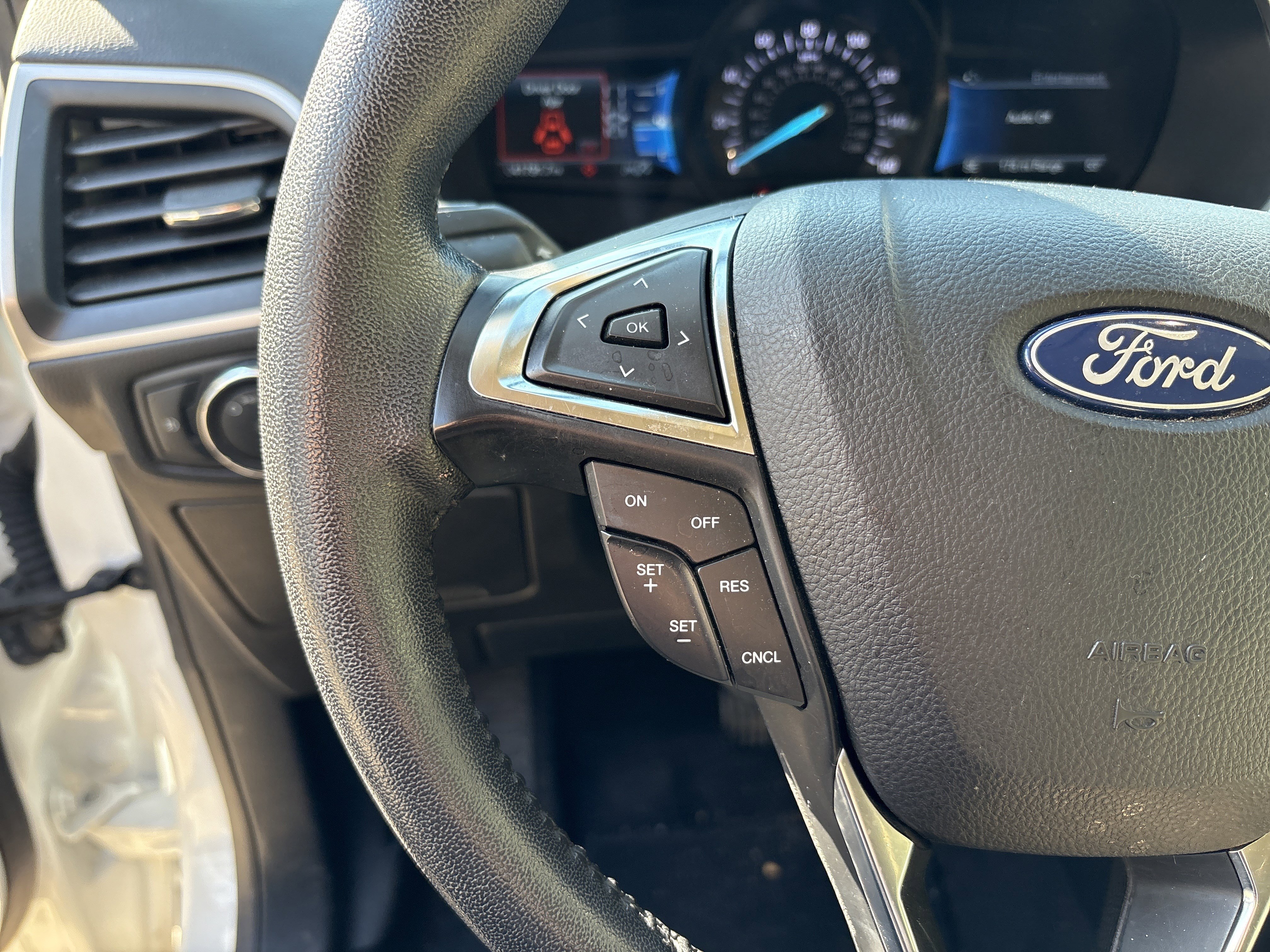 Used 2021 Ford Edge SEL w/ Convenience Package image 25