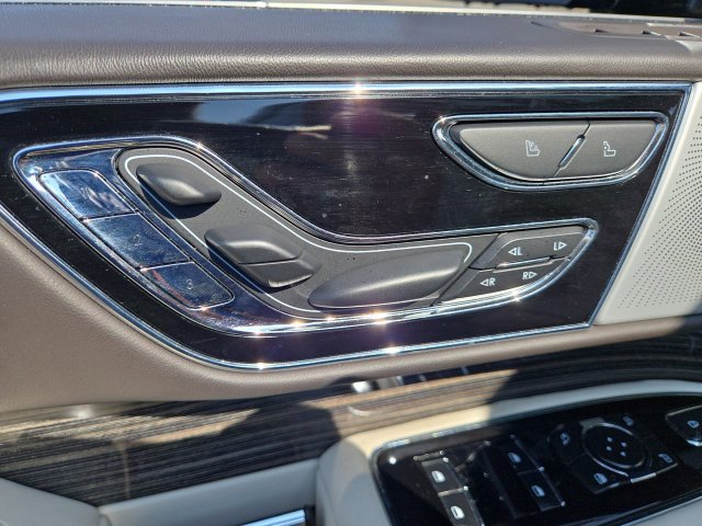Used 2024 Lincoln Navigator L Black Label AWD/4WD image 12