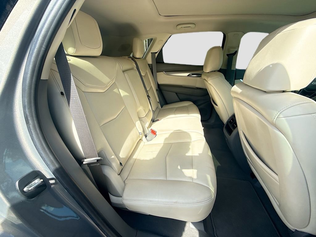 Used 2018 Cadillac XT5 Luxury w/ Driver Awareness Package image 28