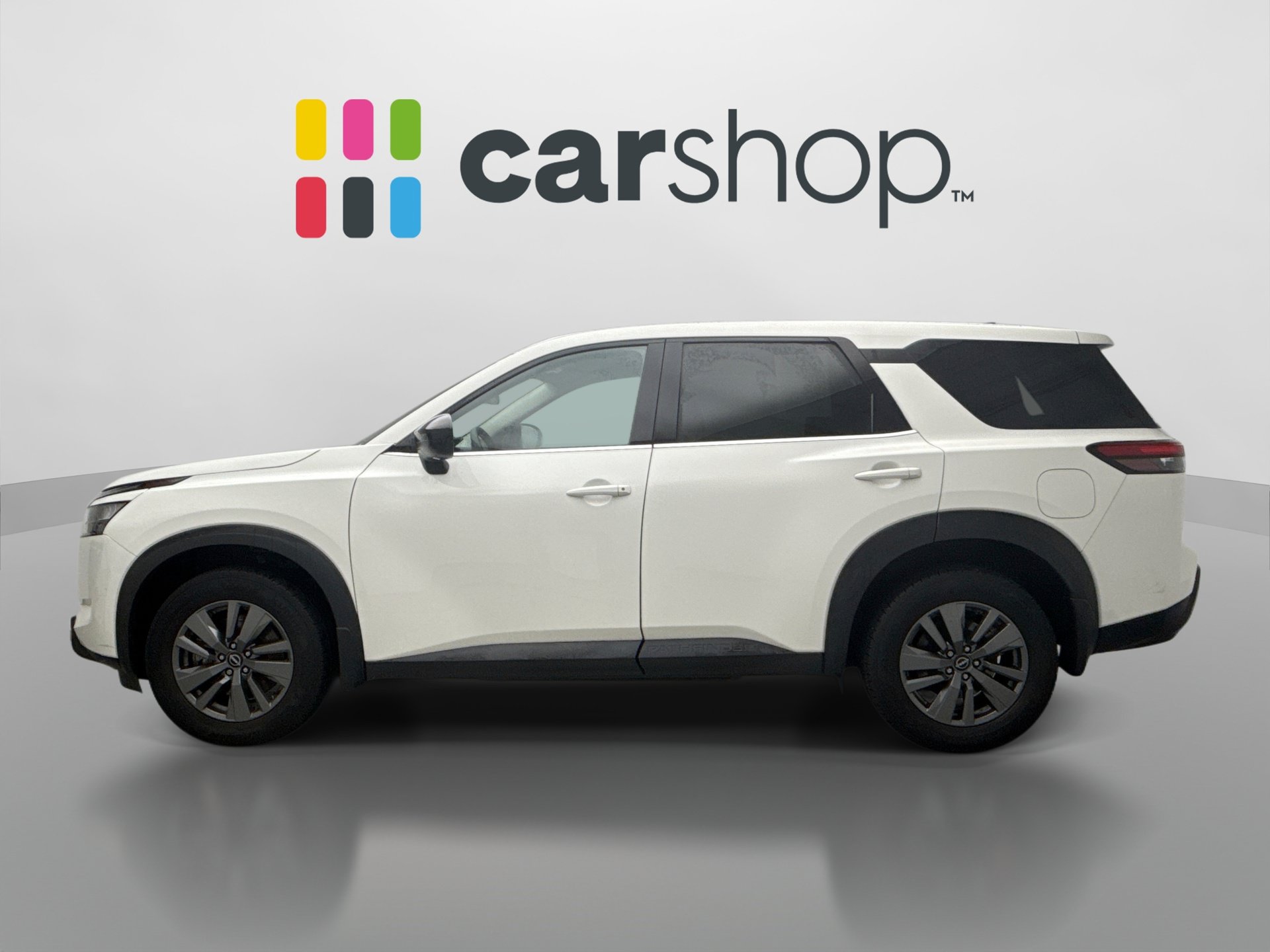 Used 2024 Nissan Pathfinder S AWD/4WD image 2