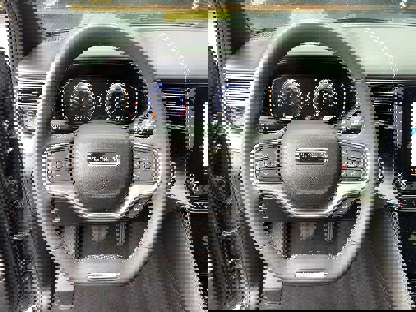 Used 2023 Jeep Wagoneer Series II w/ Convenience Group I image 16