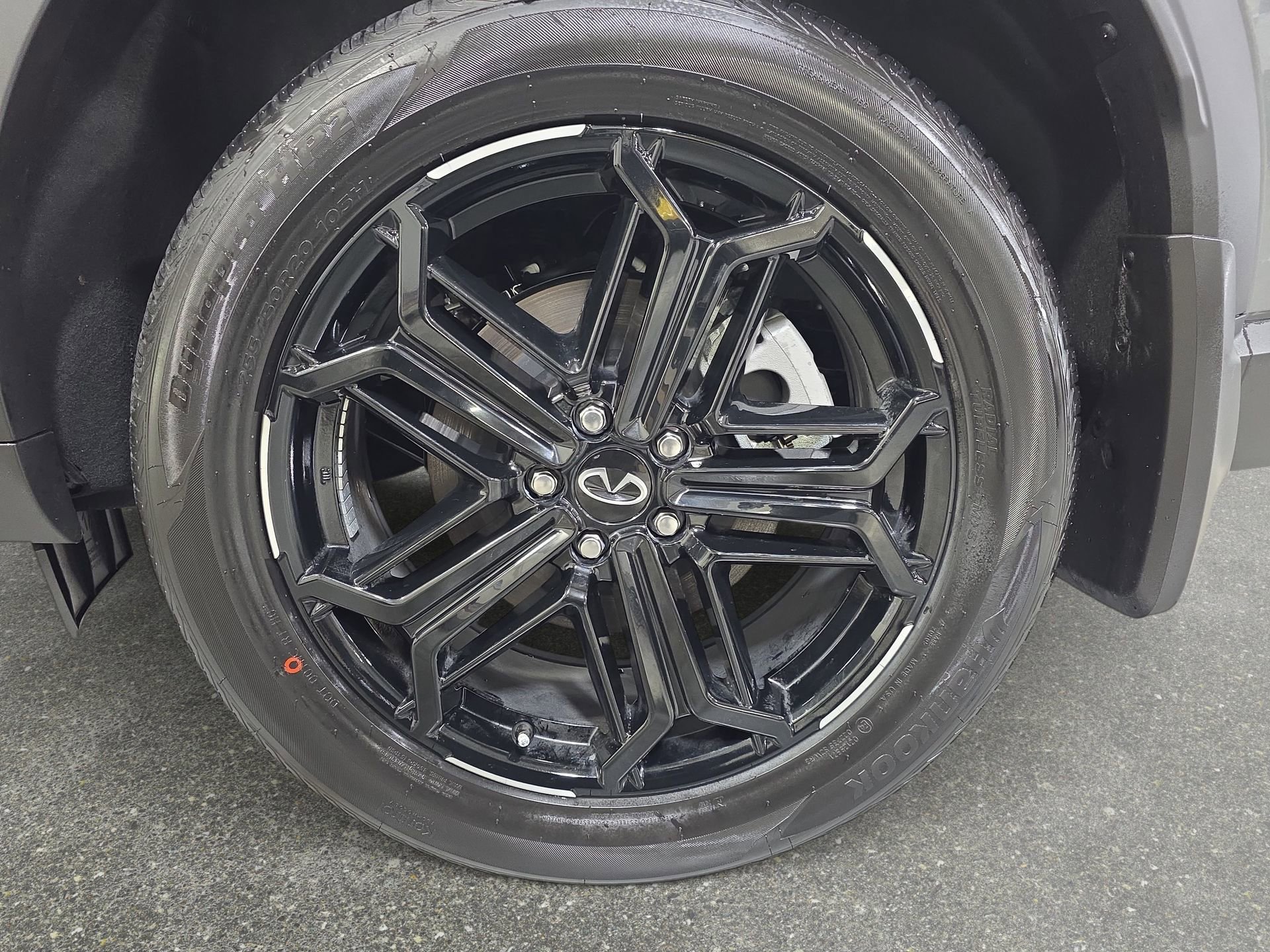 New 2026 INFINITI QX60 Sport w/ Dark Cargo Package image 32