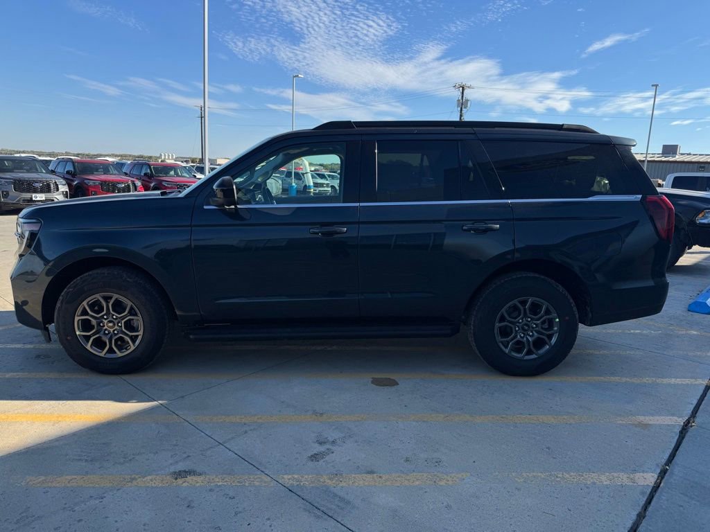 New 2025 Ford Expedition Active image 6