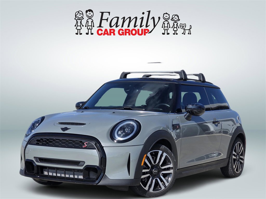 Used 2022 MINI Cooper S w/ Premium Package image 1