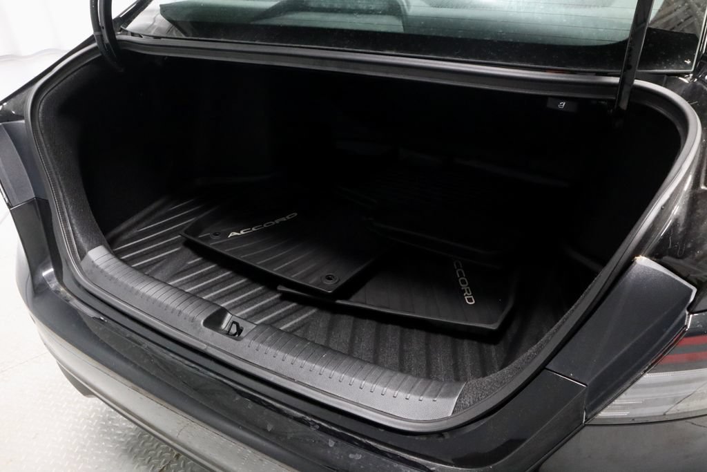 Used 2025 Honda Accord LX image 14