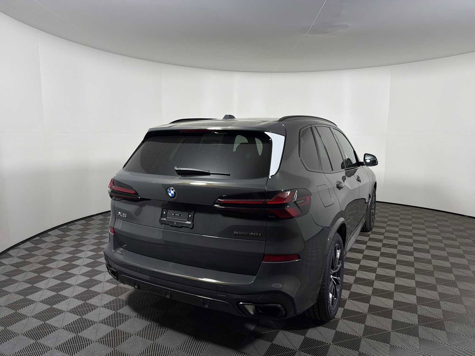 New 2026 BMW X5 xDrive40i w/ M Sport Package AWD/4WD image 9