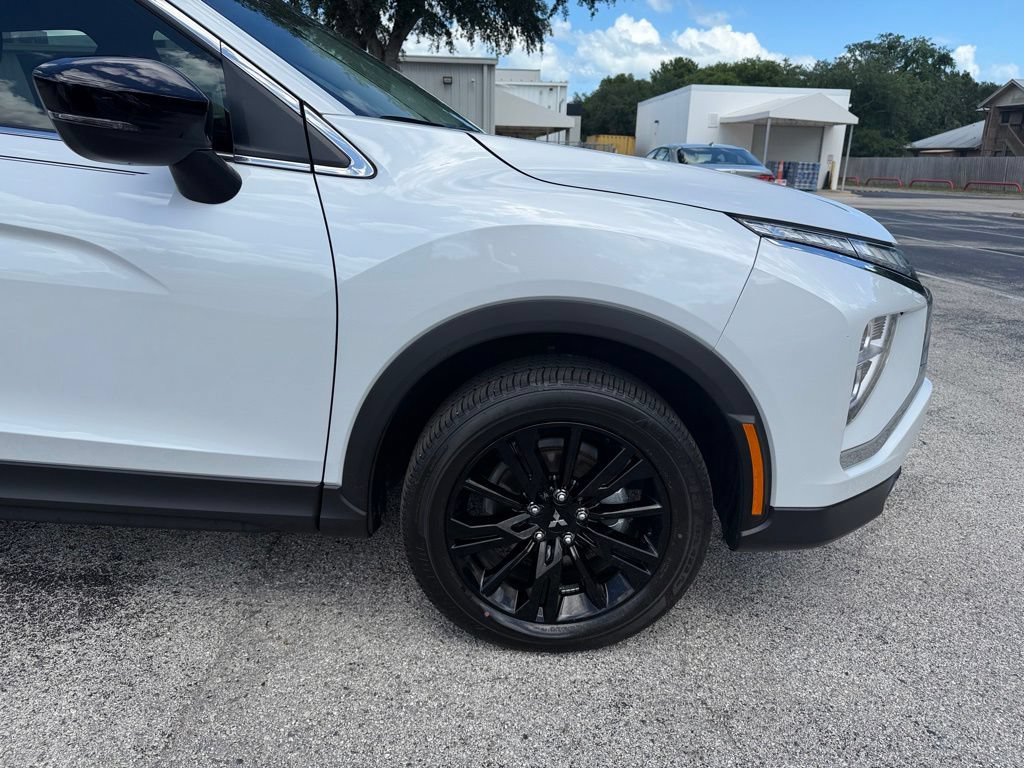 Used 2025 Mitsubishi Eclipse Cross LE AWD/4WD image 13