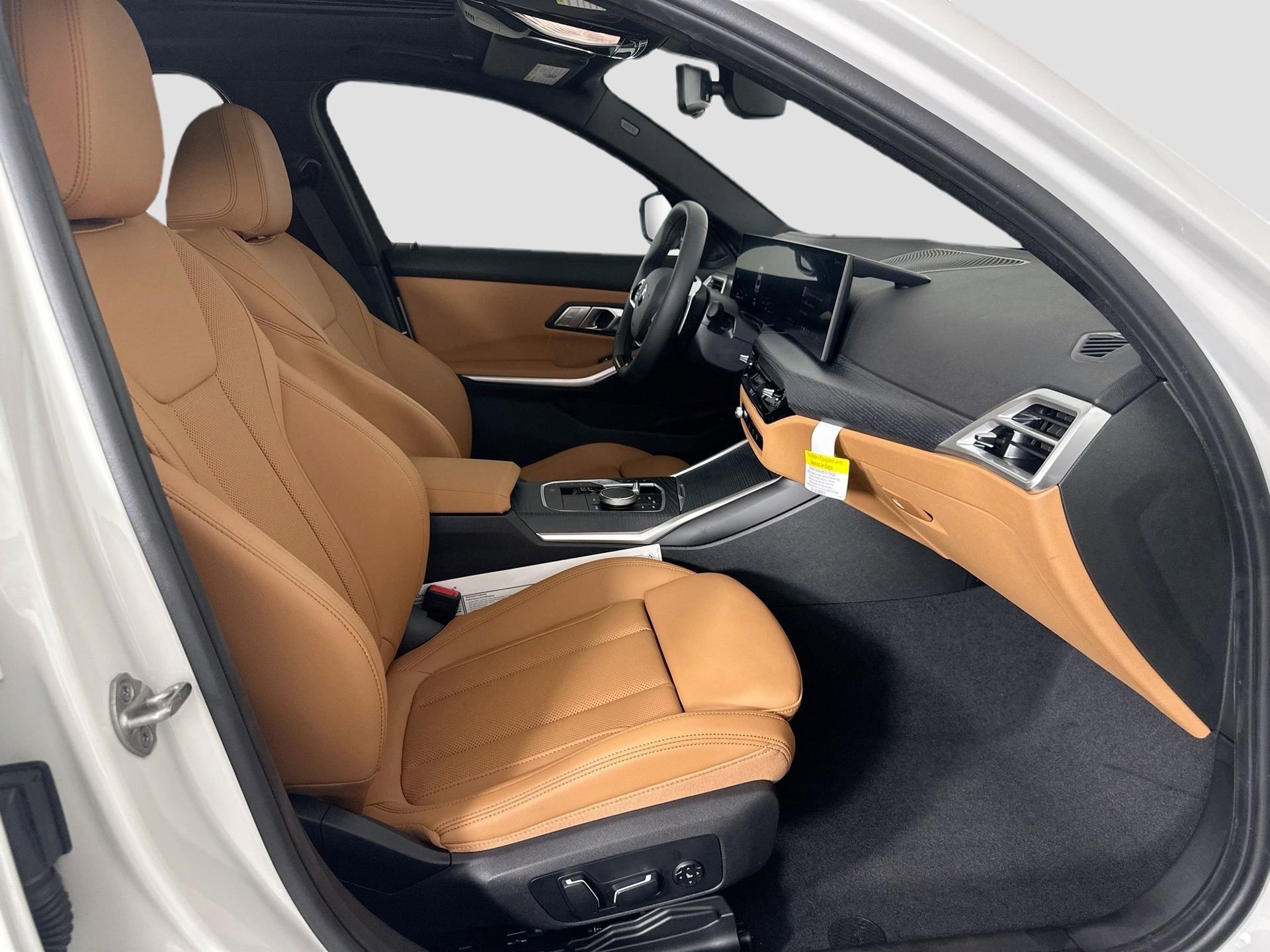 Used 2026 BMW 330i xDrive Sedan w/ Premium Package image 25