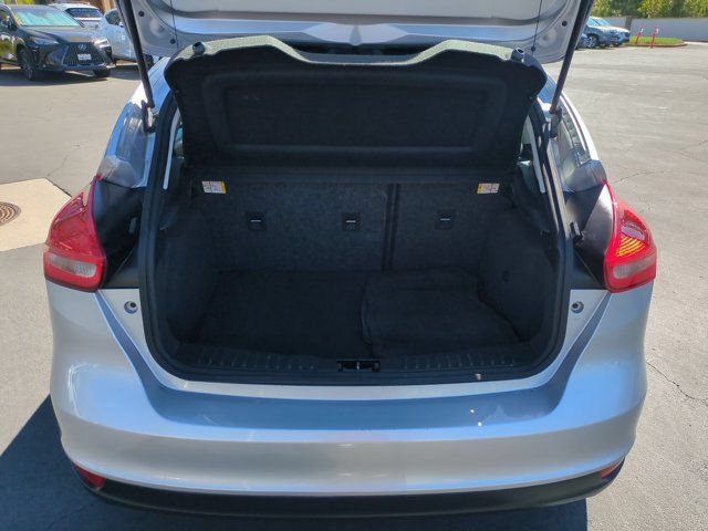 Used 2015 Ford Focus SE FWD image 26