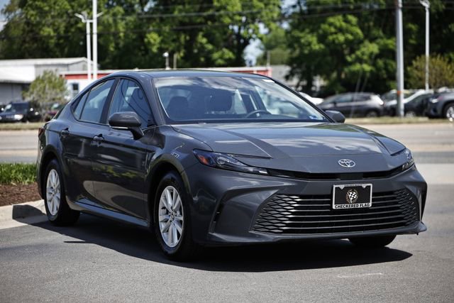 Used 2025 Toyota Camry LE FWD image 13