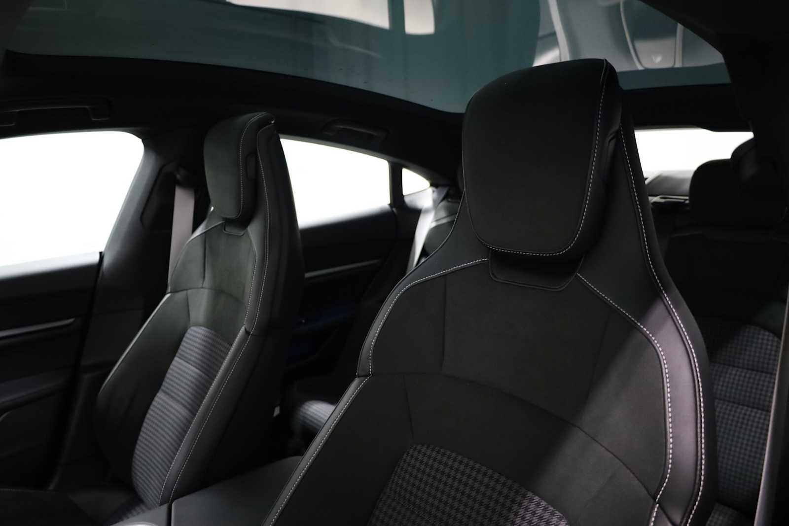 Certified 2025 Porsche Taycan image 20