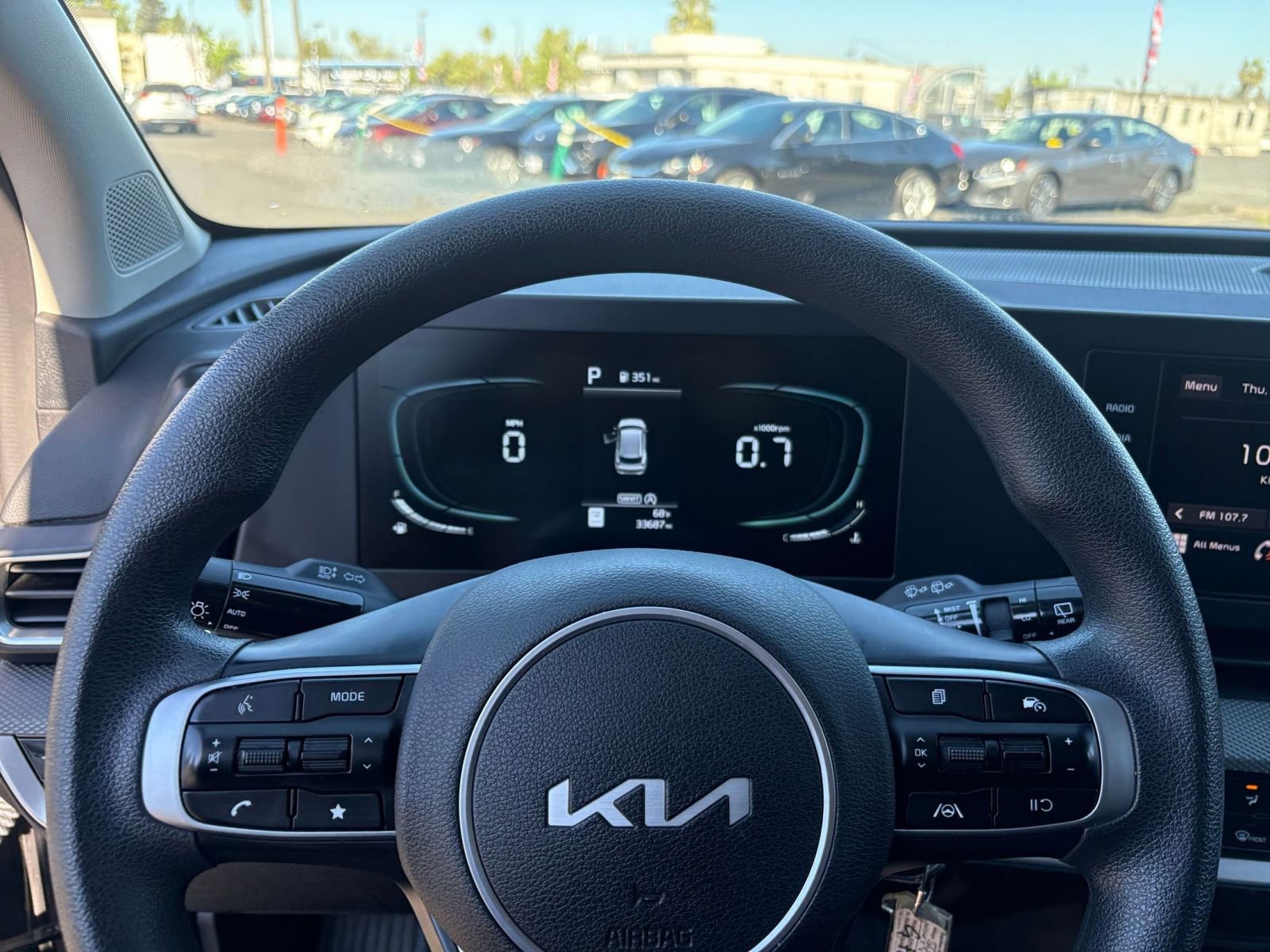 Used 2025 Kia Sportage LX image 27