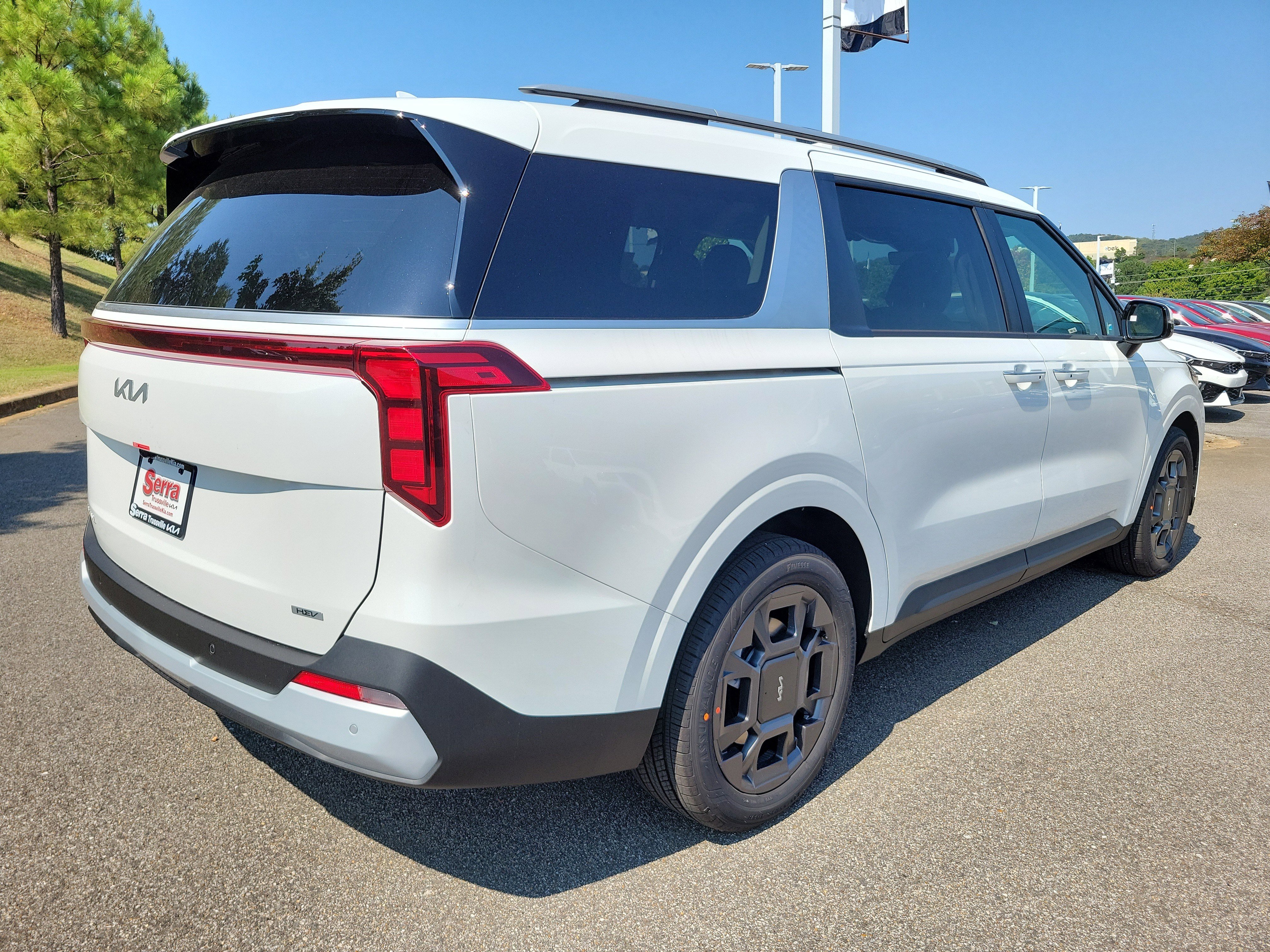 New 2026 Kia Carnival EX image 25