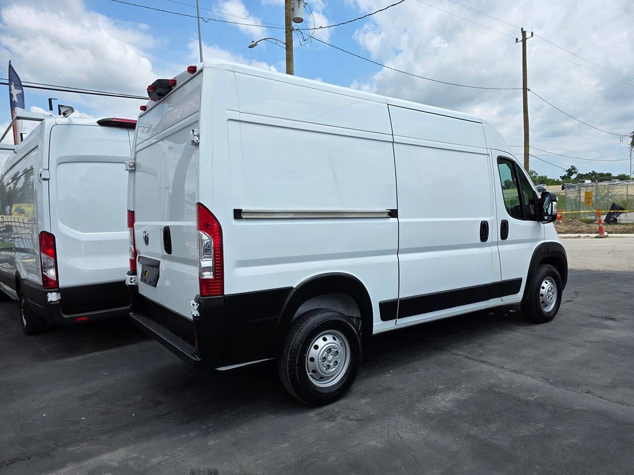 Used 2023 RAM ProMaster 1500 image 6