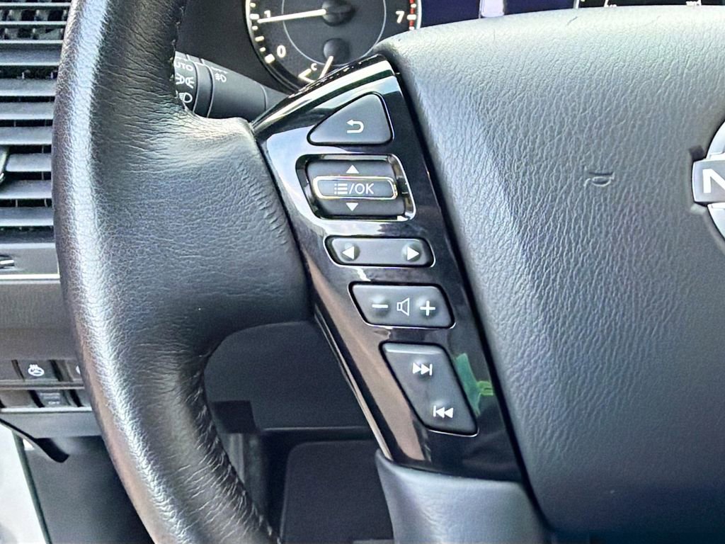 Used 2024 Nissan Armada SL image 35