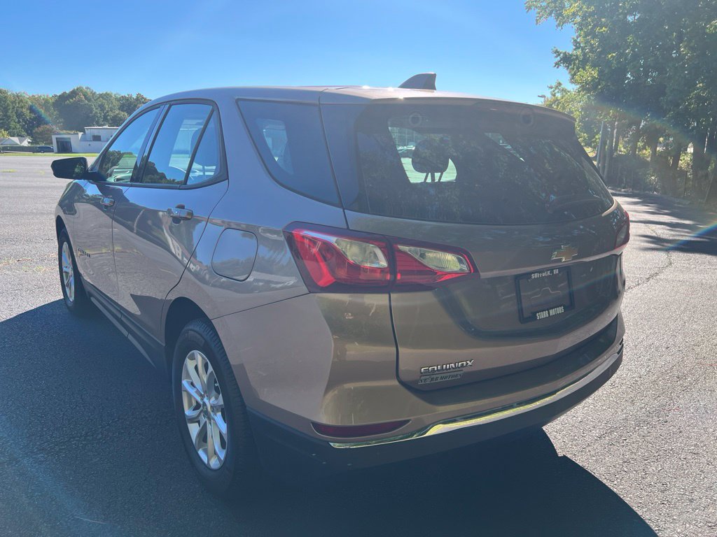Used 2018 Chevrolet Equinox LS FWD image 5