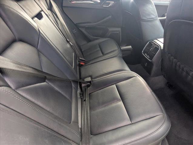 Used 2023 Porsche Macan image 21