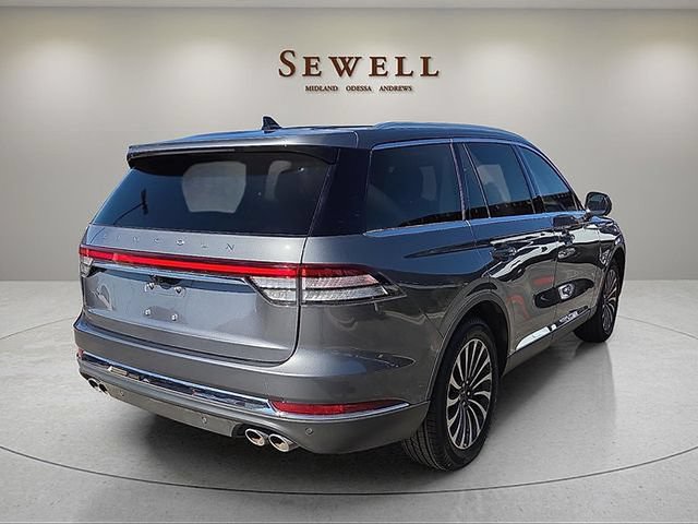 Used 2023 Lincoln Aviator Reserve w/ Elements Package Plus AWD/4WD image 4