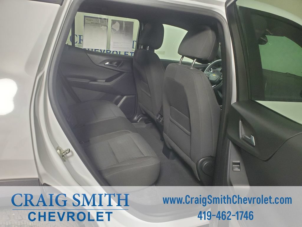 Used 2025 Chevrolet Equinox LT FWD image 13