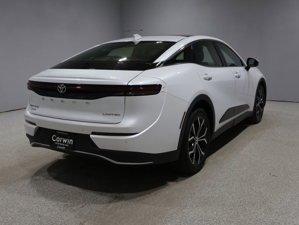 Used 2024 Toyota Crown Limited image 2