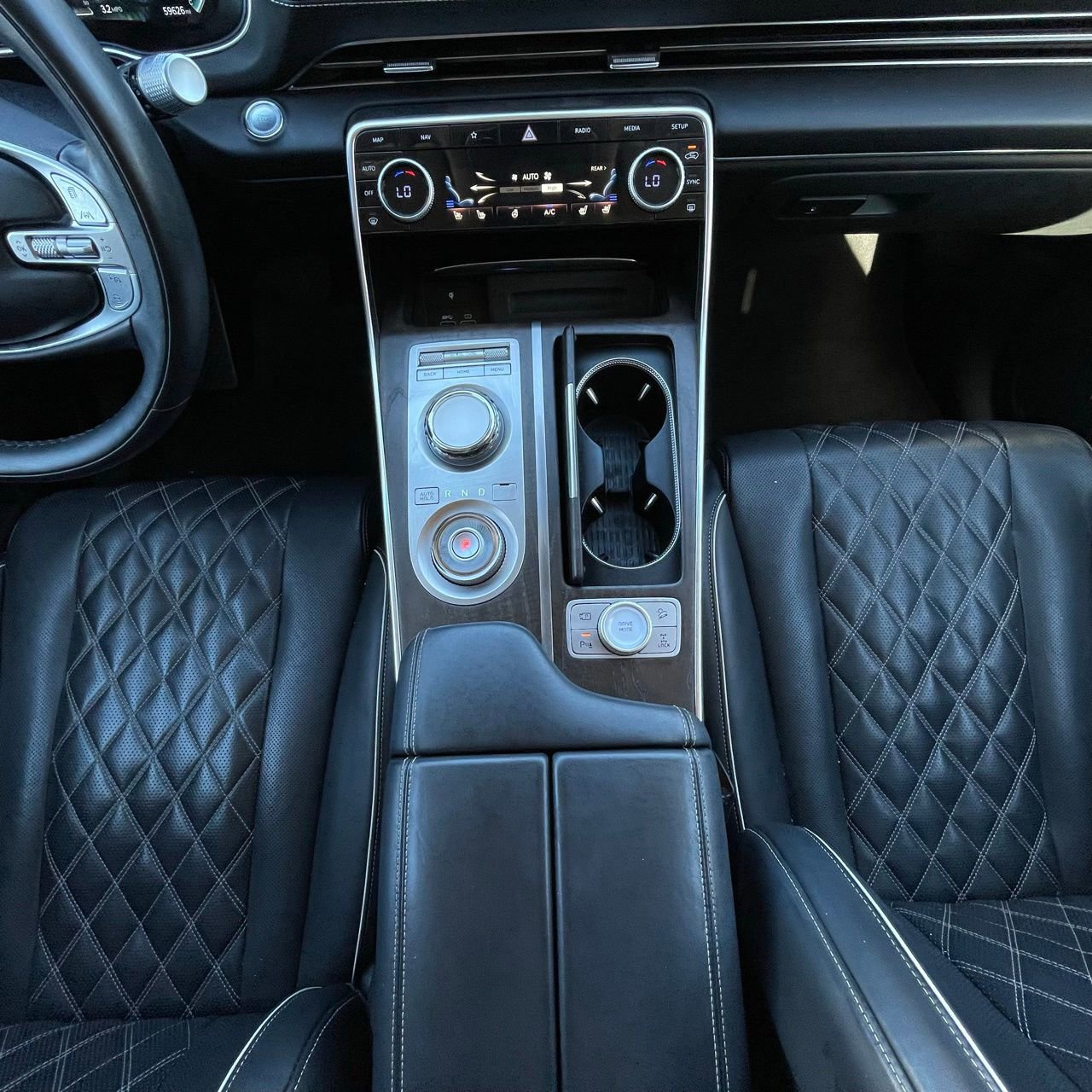 Used 2023 Genesis GV80 3.5T image 19