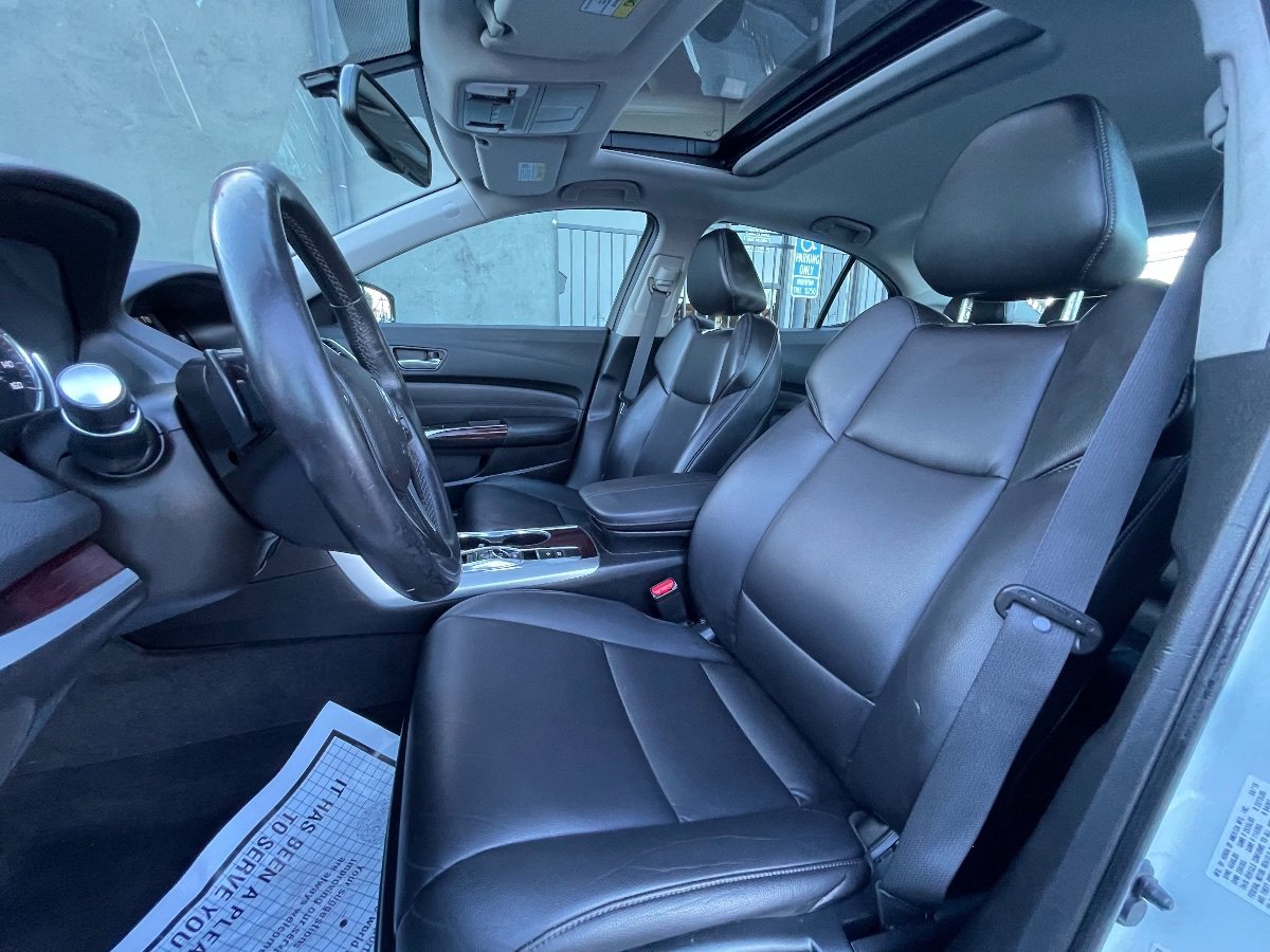 Used 2017 Acura TLX V6 image 10