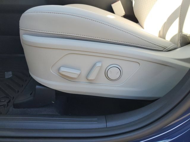 Certified 2025 Kia Sorento S w/ Panoramic Sunroof Package FWD image 14