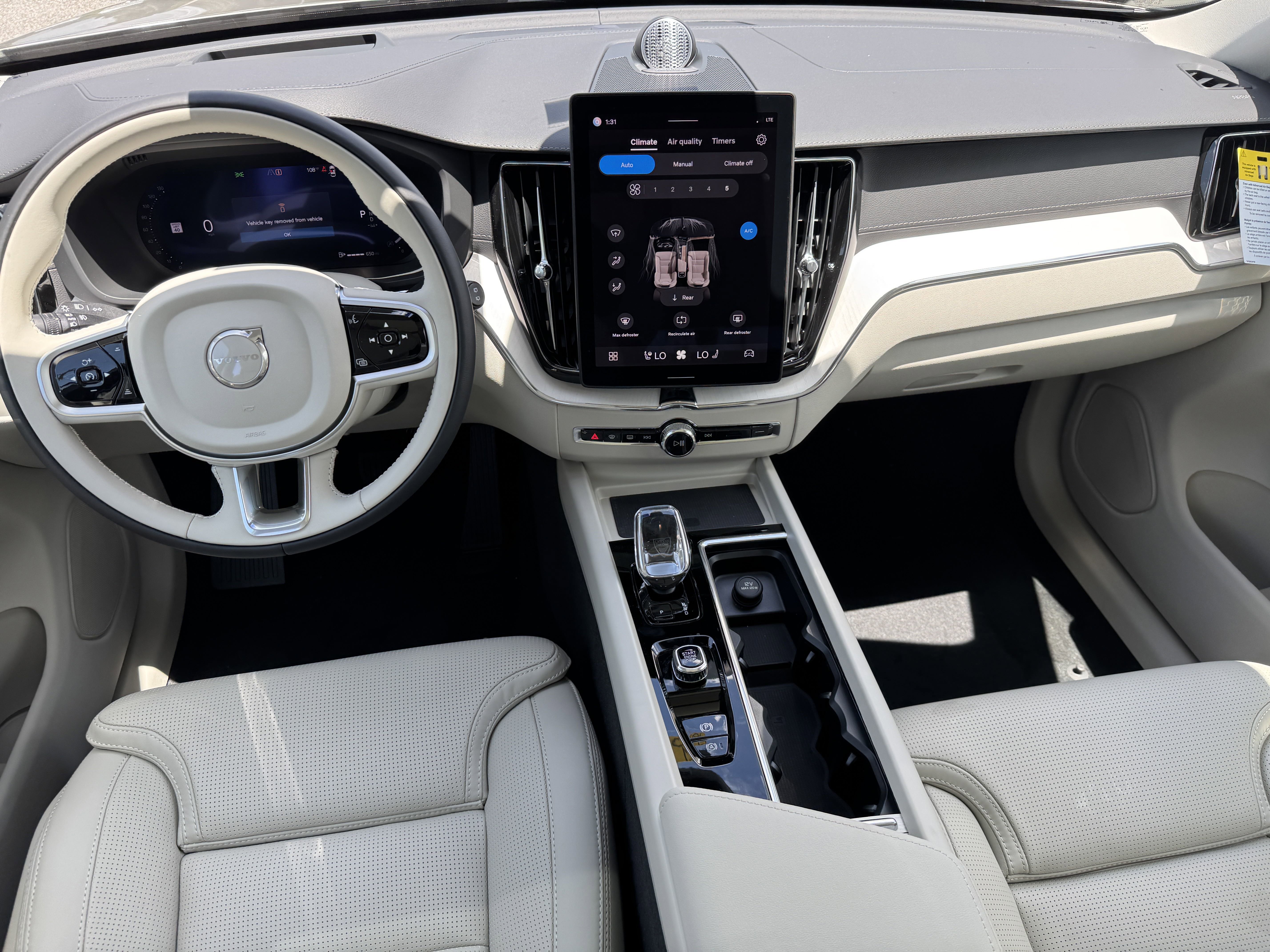 New 2026 Volvo XC60 B5 Ultra w/ Protection Package image 13