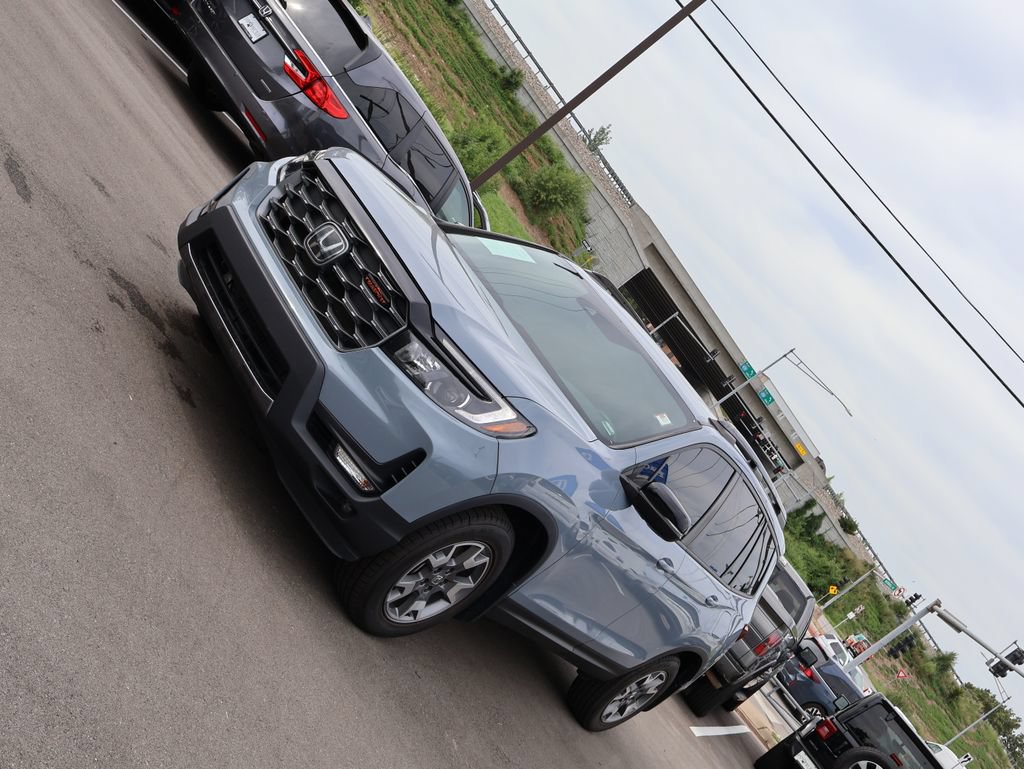 Certified 2023 Honda Passport TrailSport image 3