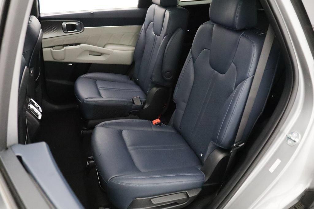 Used 2023 Kia Sorento SX Prestige AWD/4WD image 10