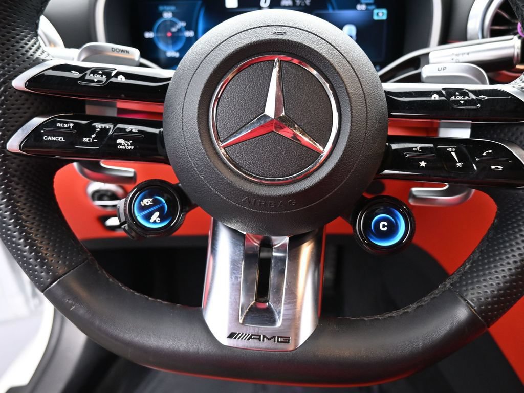Used 2022 Mercedes-Benz SL 63 AMG 4MATIC image 34