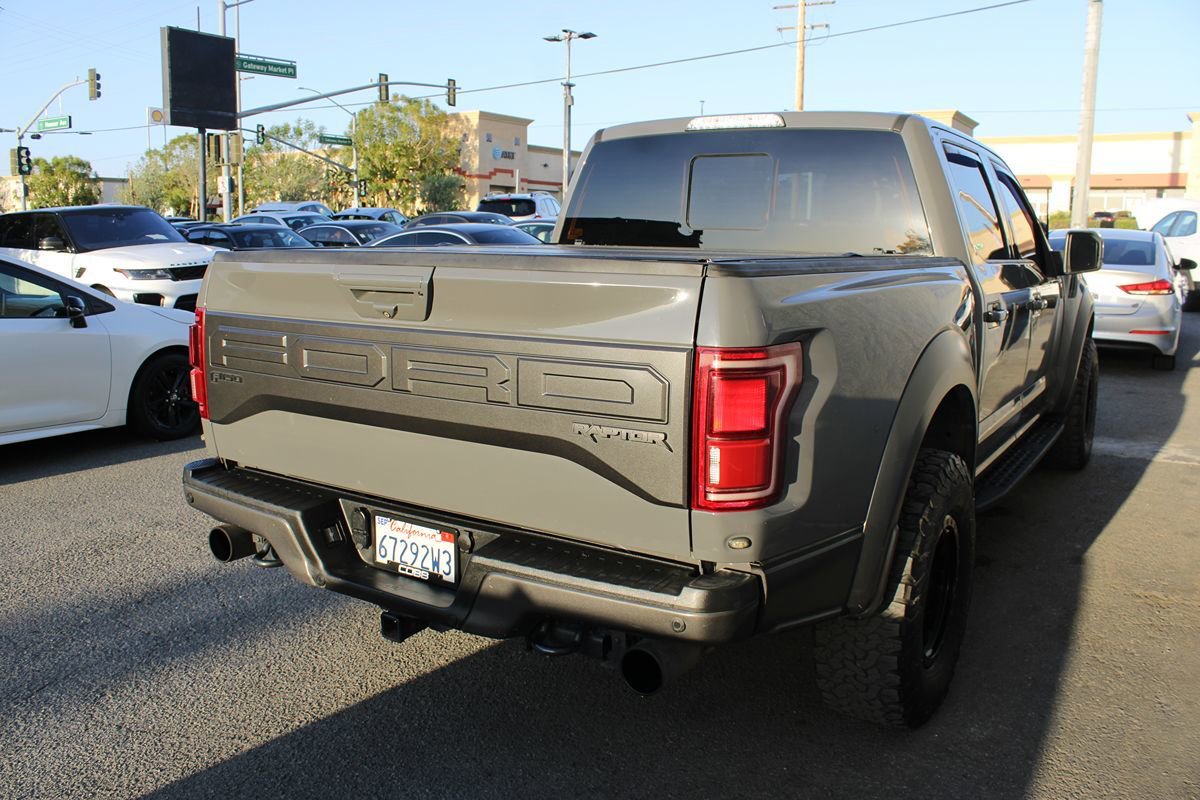 Used 2018 Ford F150 Raptor w/ Equipment Group 802A Luxury AWD/4WD image 7
