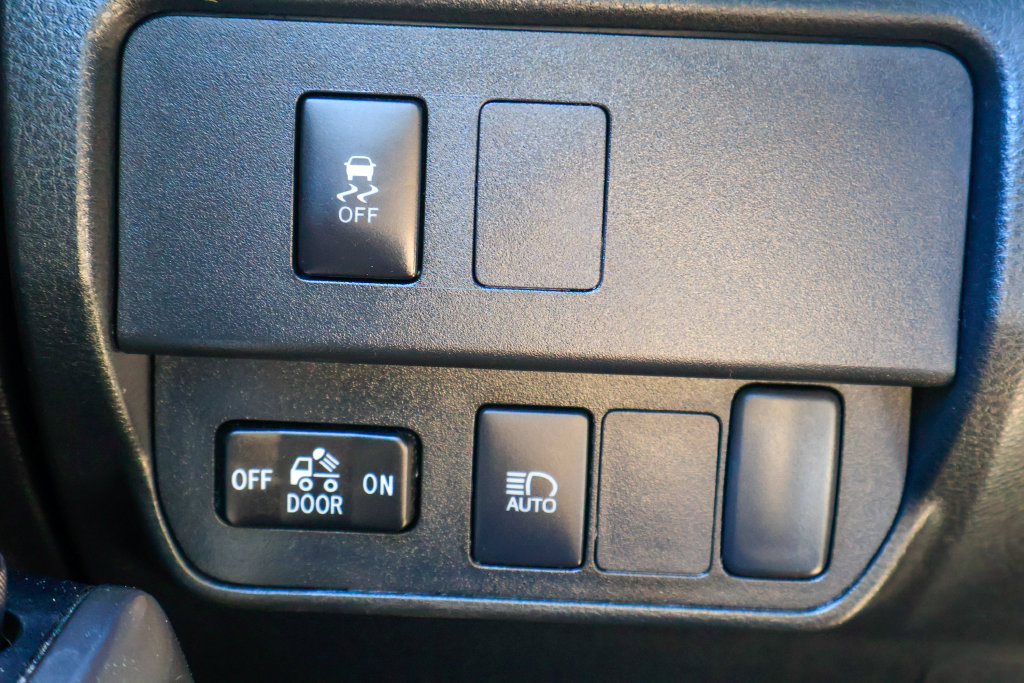 Used 2023 Toyota Tacoma SR5 RWD image 19