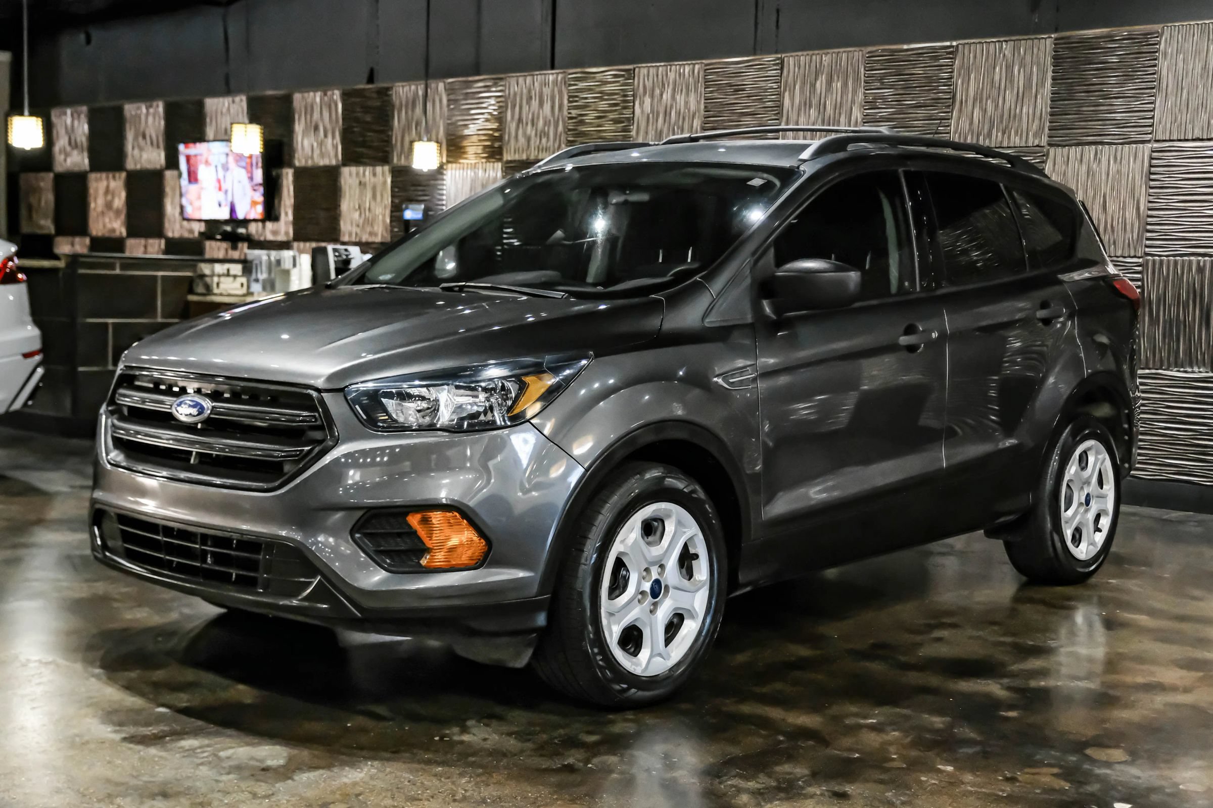 Used 2019 Ford Escape S FWD image 6