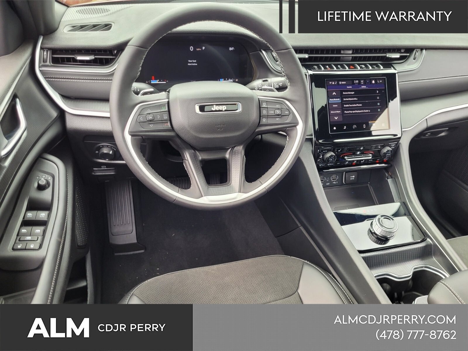 New 2025 Jeep Grand Cherokee L Altitude AWD/4WD image 11