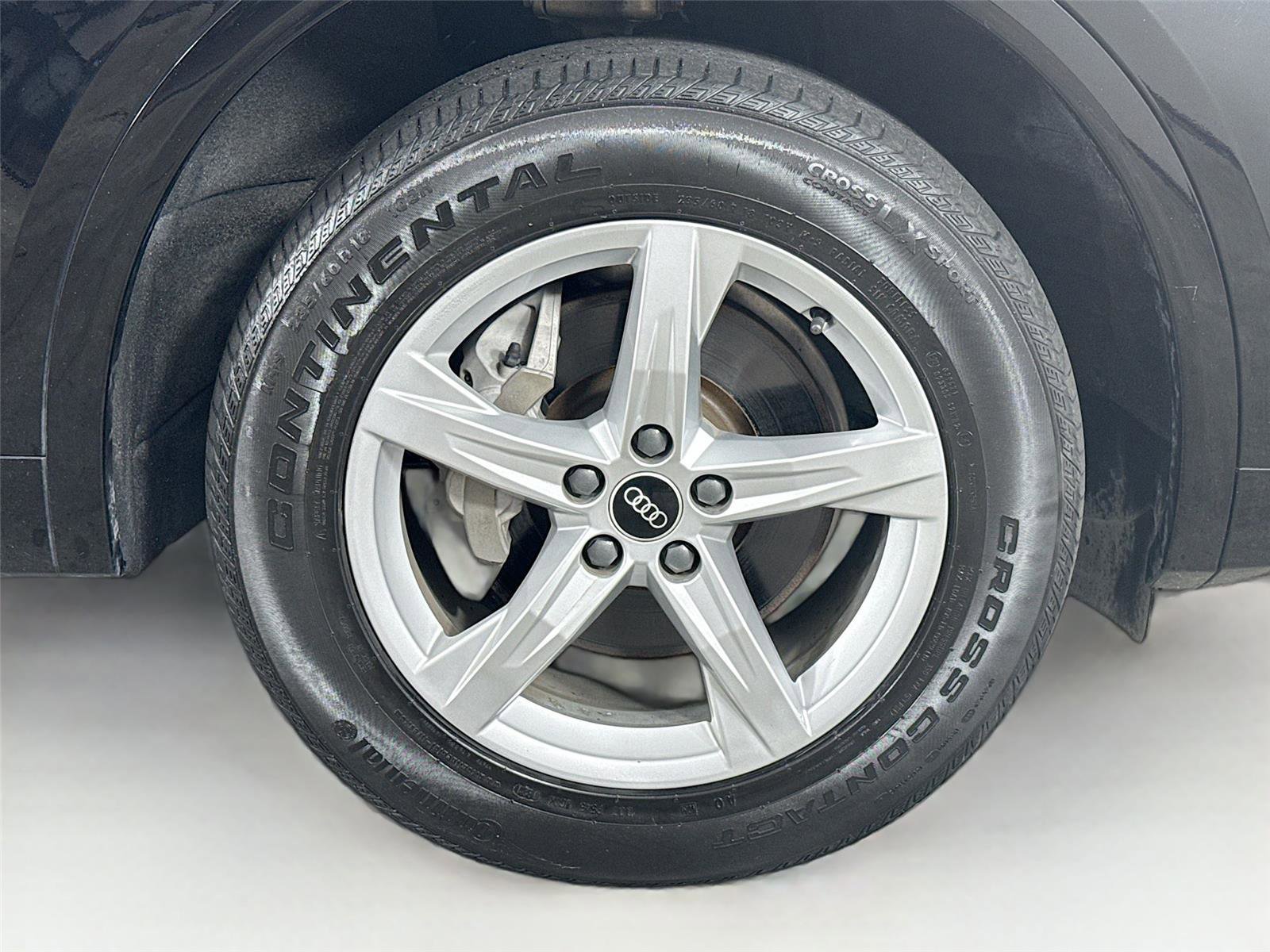 Used 2021 Audi Q5 Premium w/ Convenience Package image 32