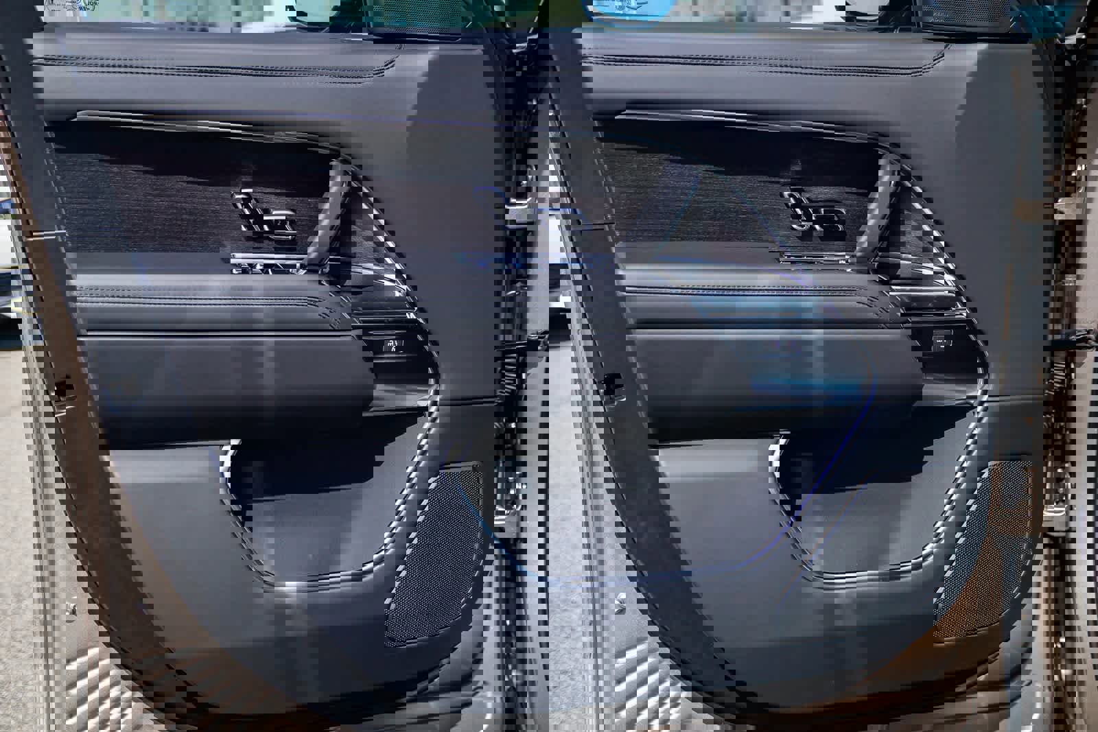 New 2026 Land Rover Range Rover Long Wheelbase SE image 21