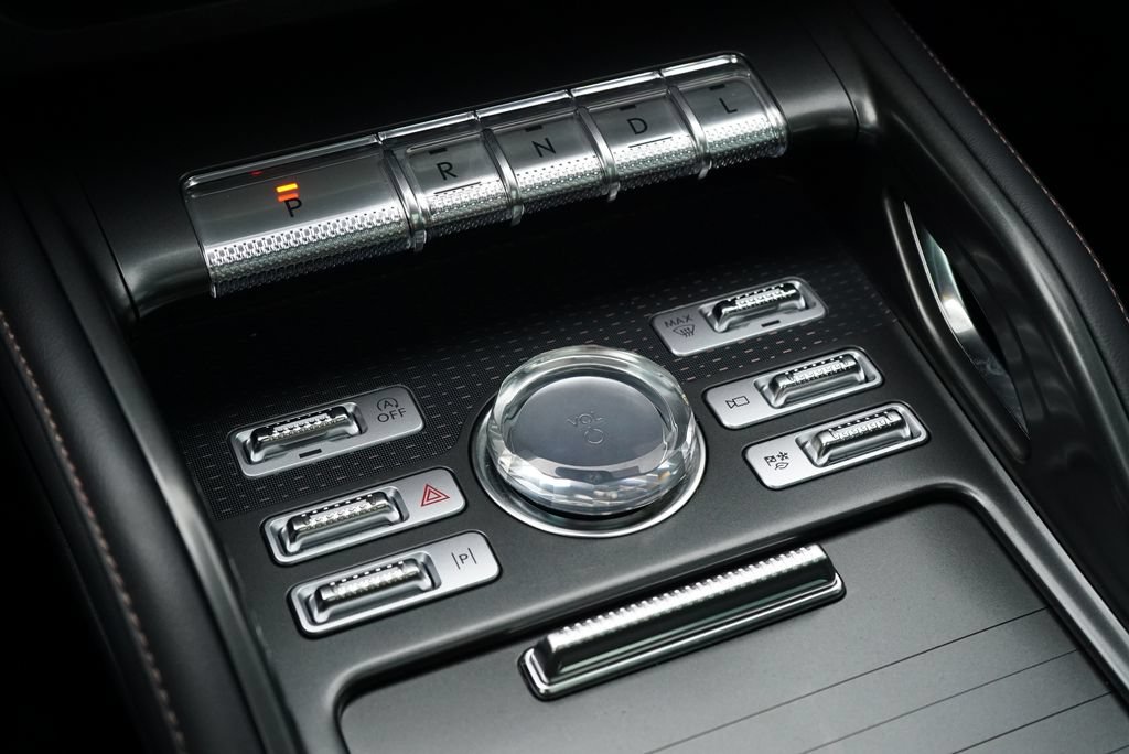 Certified 2025 Lincoln Nautilus Reserve AWD/4WD image 19