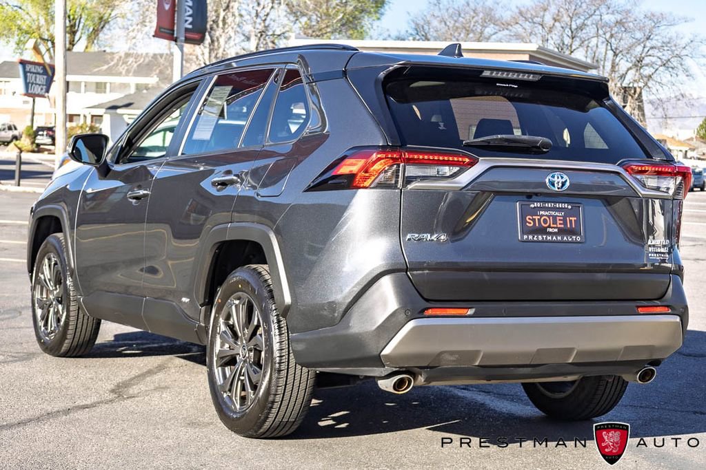 Used 2023 Toyota RAV4 Limited image 17