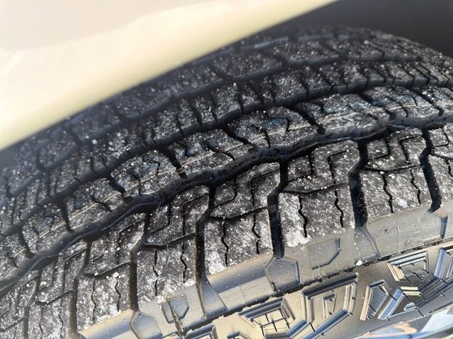 New 2026 GMC Yukon AT4 w/ AT4 Premium Plus Package image 29