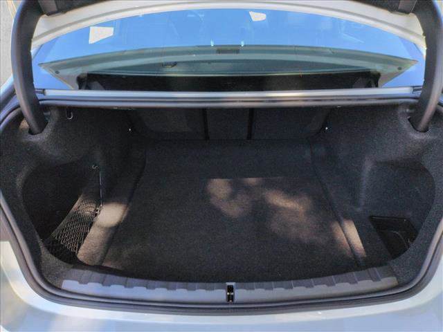 Used 2025 BMW 330i xDrive Sedan image 6