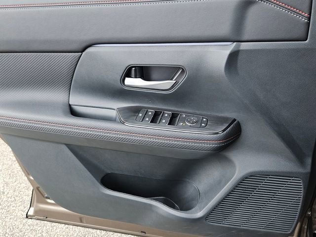 New 2026 Nissan Kicks SR image 28