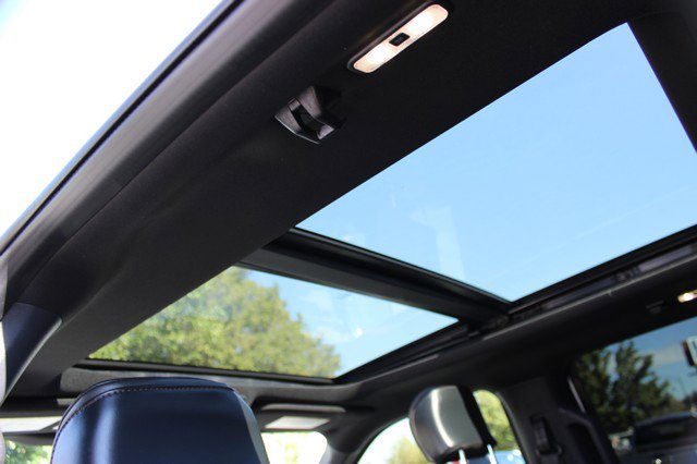 Used 2022 Ford F350 Platinum image 16